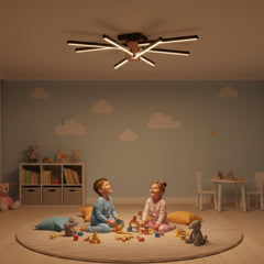 Nova Eight çocuk odası tavan lambası altında halıda oyun oynayan iki çocuk ve loş atmosfer