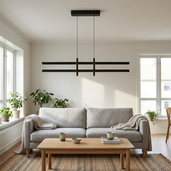 EnzoLight Halo Lineer LED Sarkıt Avize - Lüks Salon ve Oturma Odası İskandinav Sade Çizgilerle Gündüz Doğal Gün Işığında Tavana Montaj Görünümü