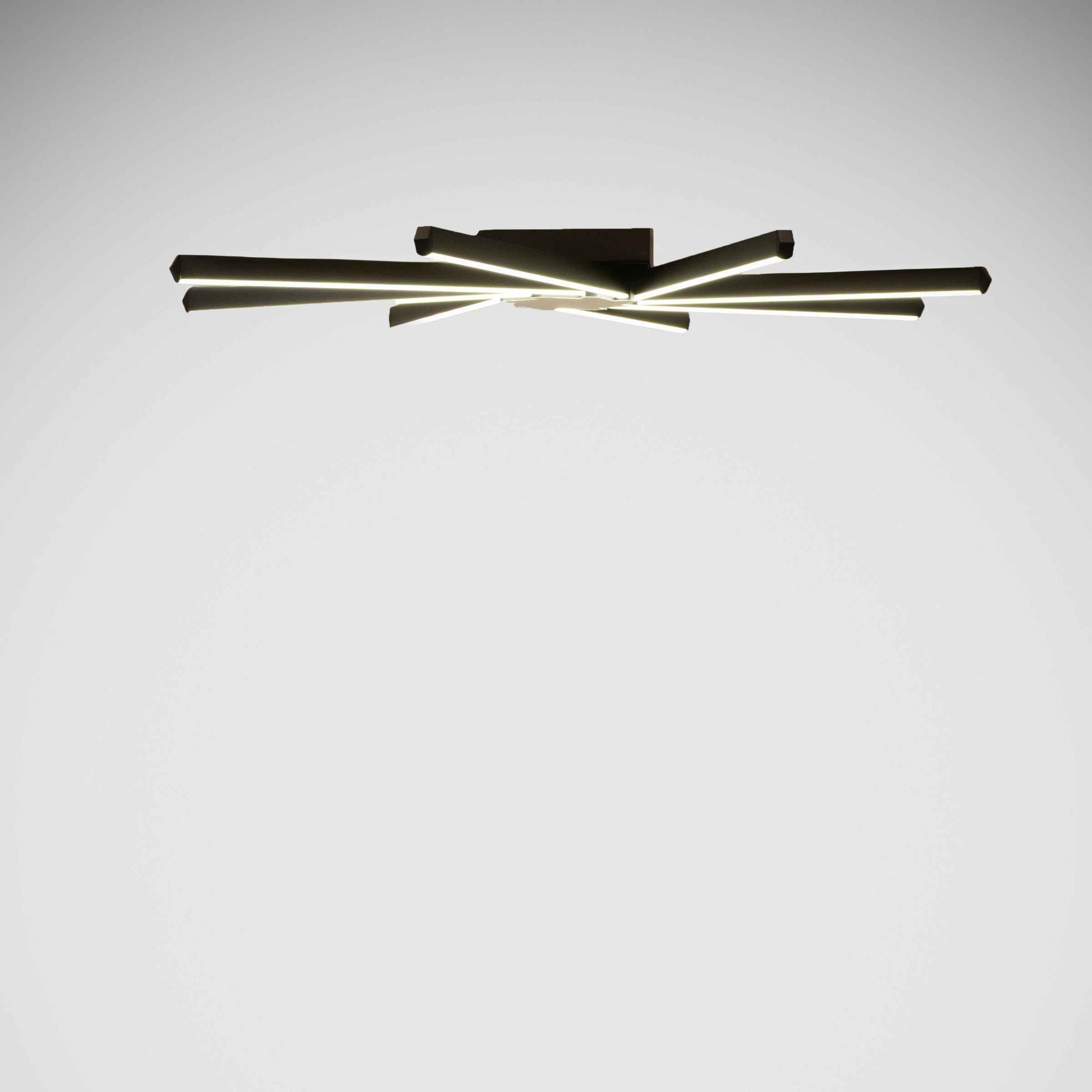 Modern iç mekanlar için tasarlanmış ince profilli Zenit led avize yan profil görünümü