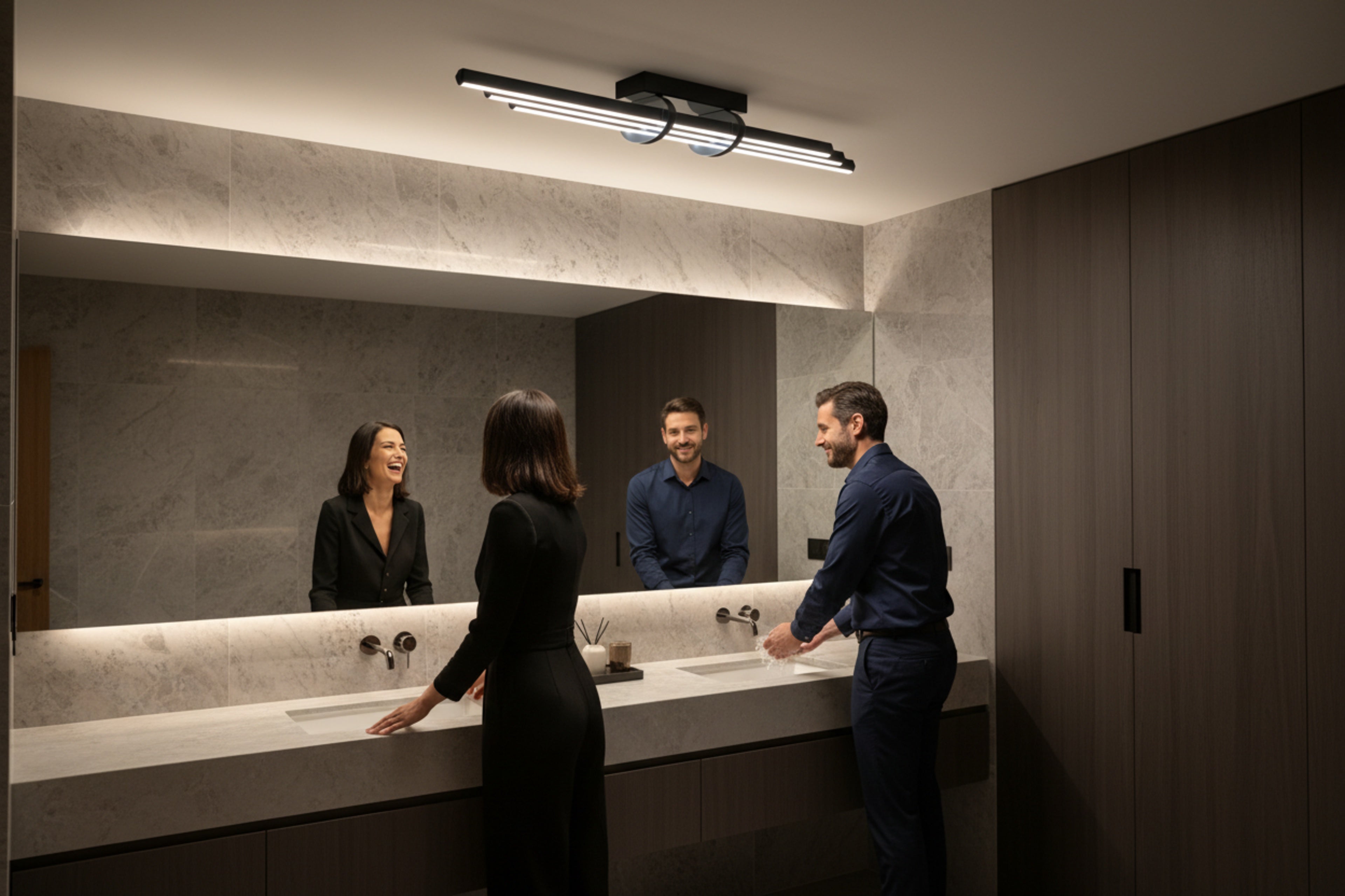 Lüks banyo ve giyinme odası tasarımına uygun siyah metal gövdeli lineer aydınlatma.