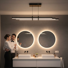 Modern banyo tasarımında çiftli ayna üzerinde konumlanmış Cosmo Downlight siyah lineer sarkıt avize.
