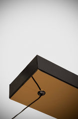 Lineer LED Sarkıt Avize – Siyah Metal Gövde, Gold Detaylı Modern Tasarım Aydınlatma