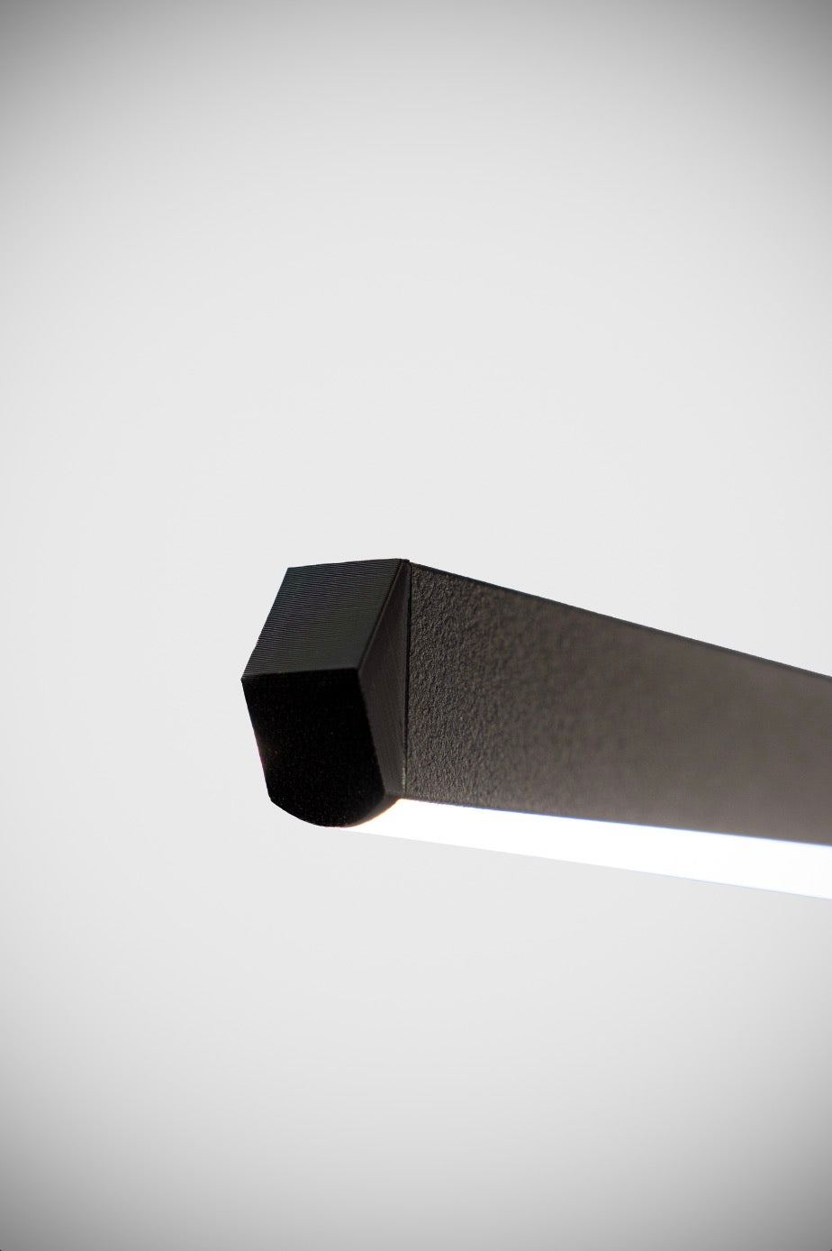 Enzo Light Cosmo Plafonyer 120cm Plafonyer Tavan Avizesi - Bar, Cafe ve Ada Tezgahı Aydınlatma Uygulaması
